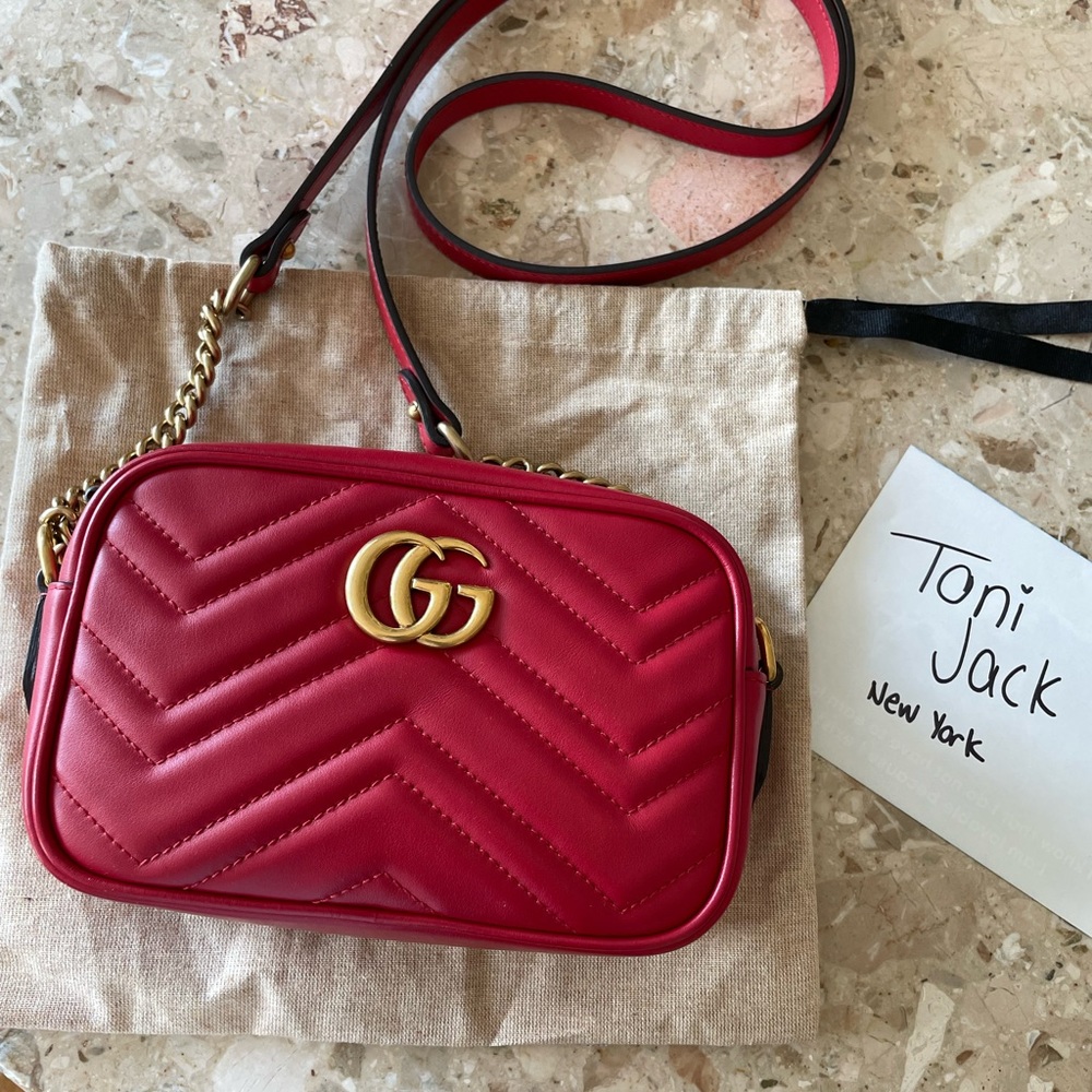 Gucci GG Marmont mini shoulder bag
Discontinued gorgeous red!